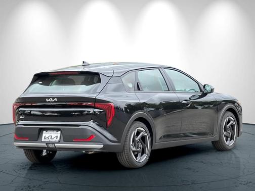 Aurora Black Pearl 2026 Kia K4 EX