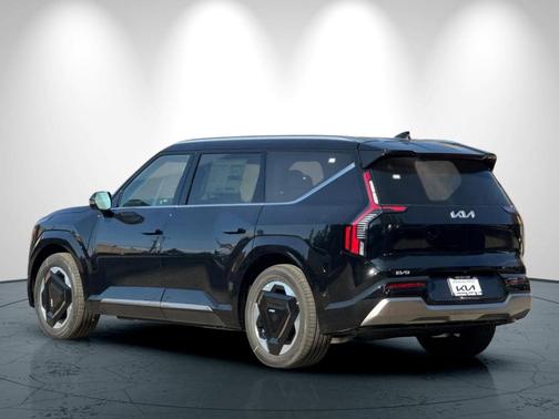 2026 Kia EV9 Land