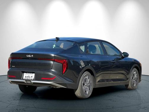 2026 Kia K4 