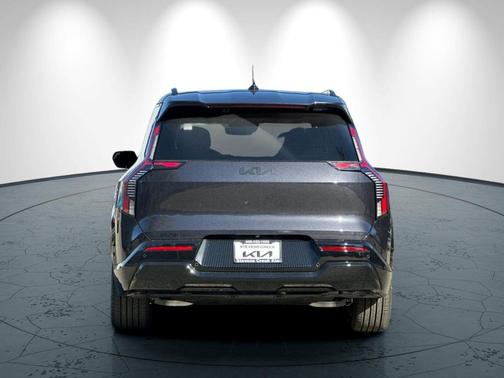 2026 Kia EV9 Land