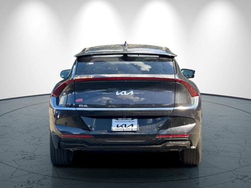 2025 Kia EV6 Wind