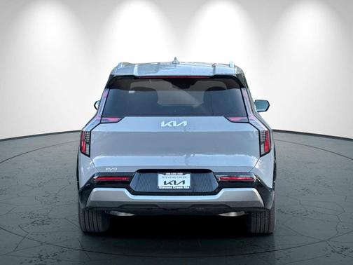 2026 Kia EV9 Land