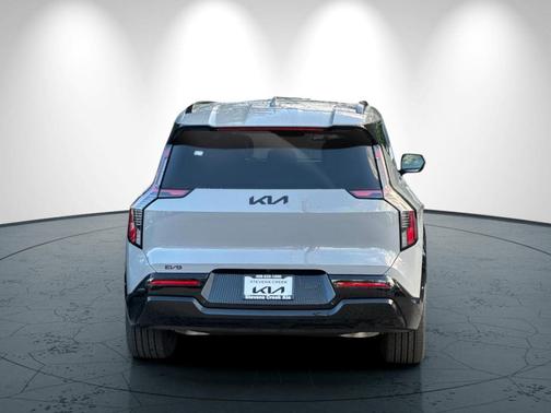 2026 Kia EV9 Land