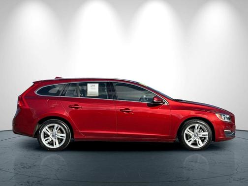 2015 Volvo V60 T5 Premier