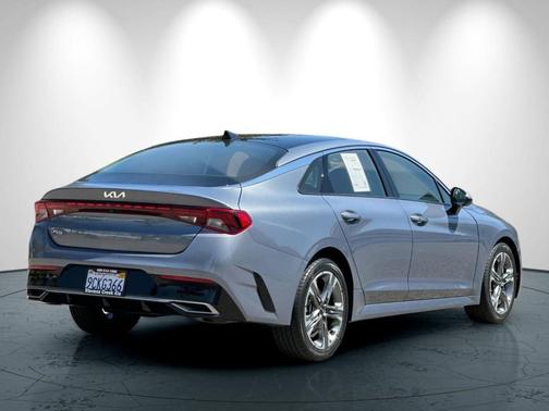 2022 Kia K5 EX