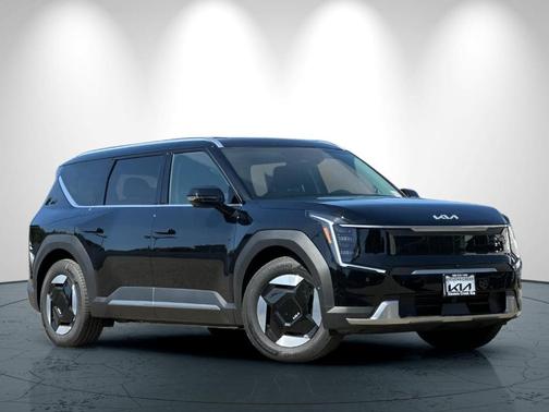 Ebony Black 2026 Kia EV9 Wind