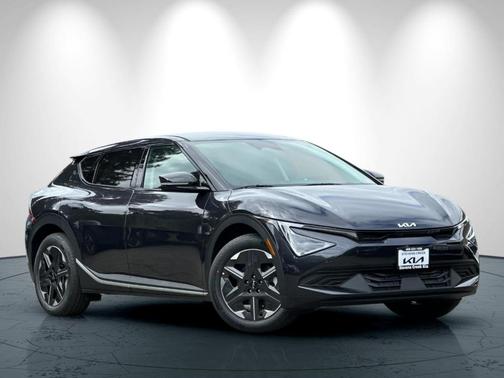 2025 Kia EV6 Light