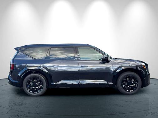 2026 Kia EV9 Land