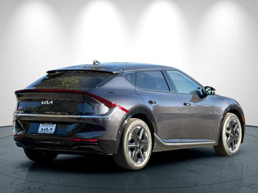 2025 Kia EV6 Wind