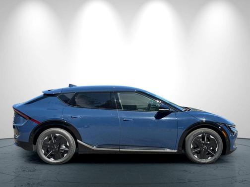 2025 Kia EV6 Wind
