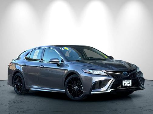 2024 Toyota Camry Hybrid XSE