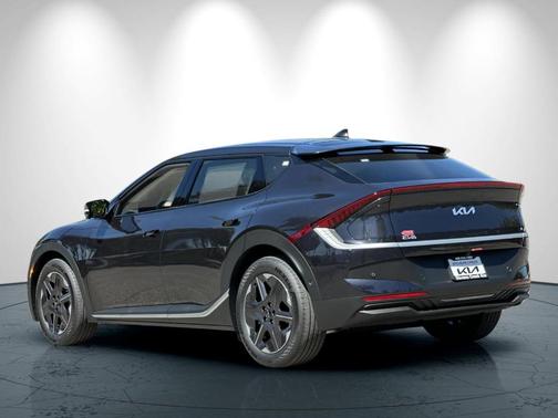 2025 Kia EV6 Light Long Range