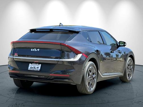 2025 Kia EV6 Light Long Range