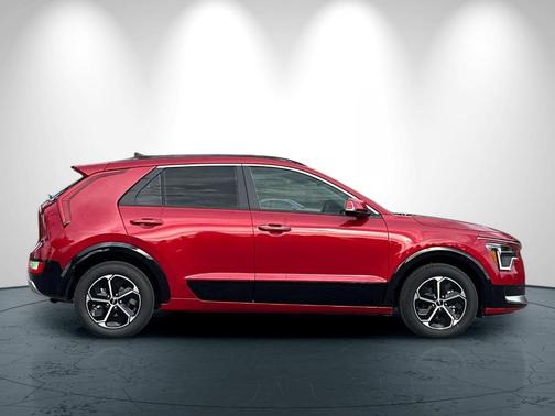 2026 Kia Niro SX