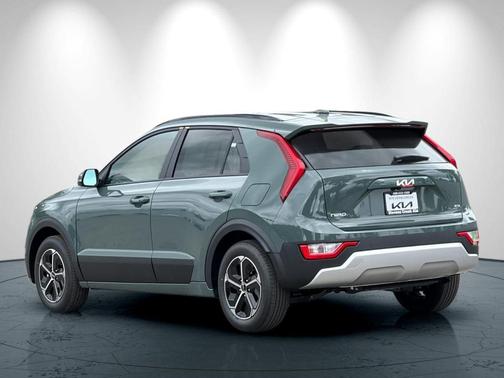 Green 2026 Kia Niro EX