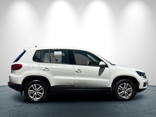 Candy White 2013 Volkswagen Tiguan