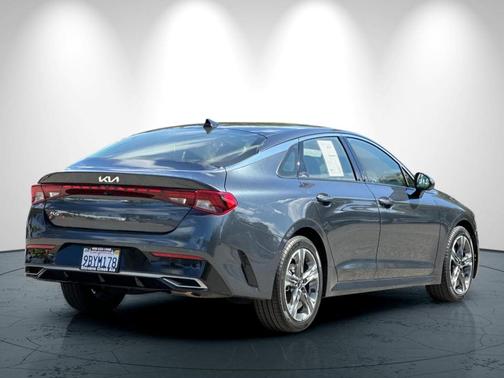 2022 Kia K5 EX