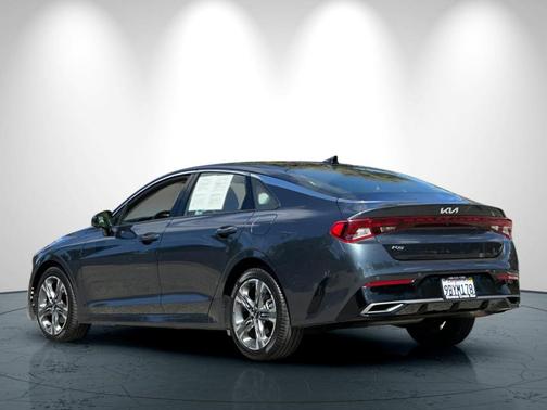 2022 Kia K5 EX