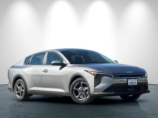 2025 Kia K4 LX