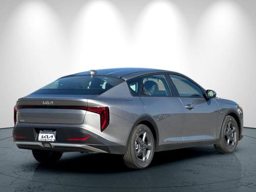 2025 Kia K4 LX