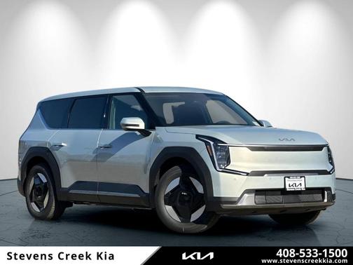 2026 Kia EV9 Light Long Range