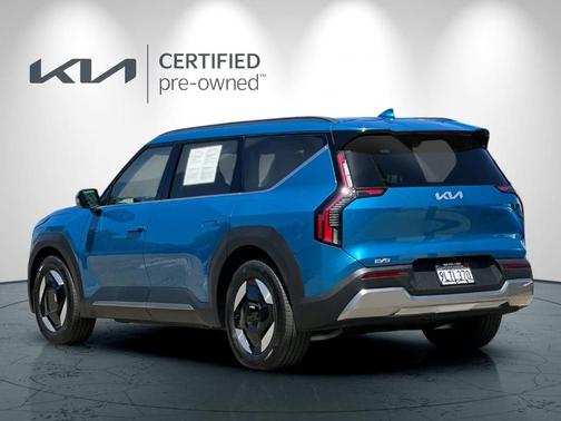 Ocean Blue 2024 Kia EV9 Wind