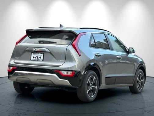 2026 Kia Niro SX