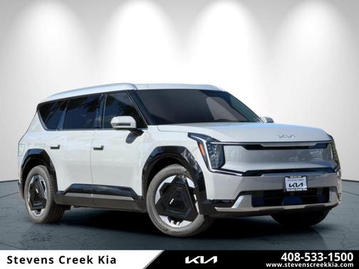 Wolf Gray 2026 Kia EV9 Land