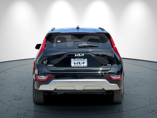 2025 Kia Niro SX Touring