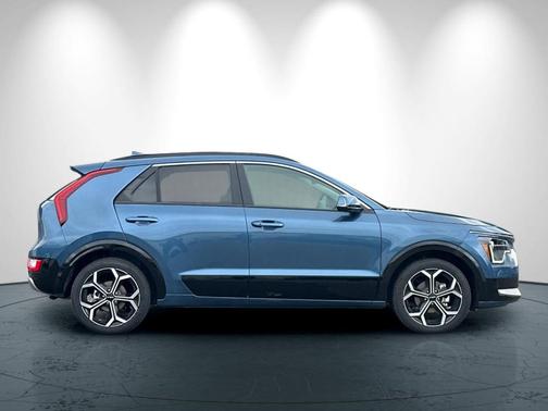 2025 Kia Niro EX