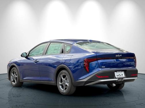 2025 Kia K4 LX