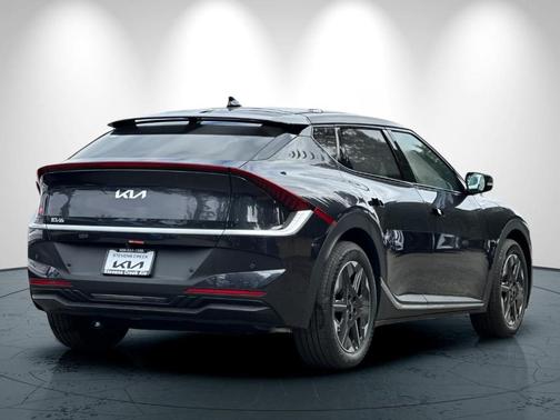 2025 Kia EV6 Light Long Range