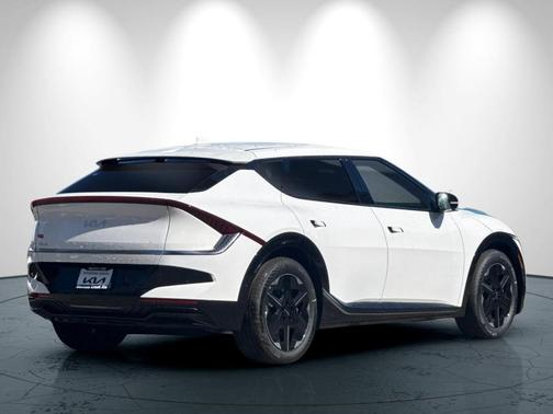 2025 Kia EV6 Wind