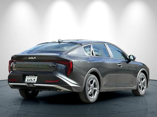 2026 Kia K4 