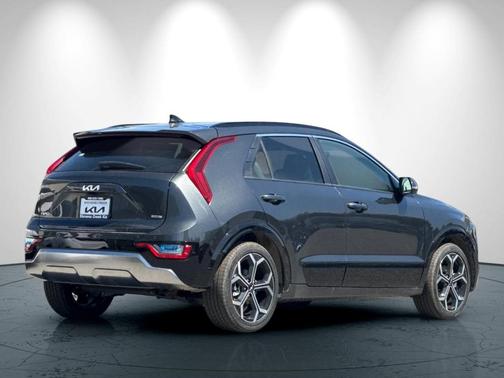 2025 Kia Niro Plug-In Hybrid SX Touring