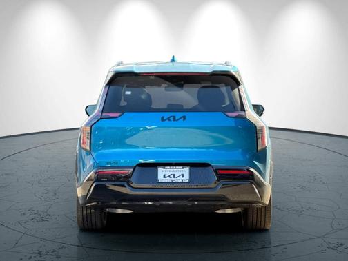 2026 Kia EV9 Land