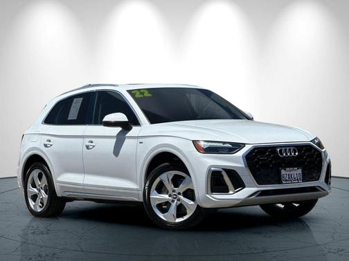 2022 Audi Q5 45 S line Premium Plus