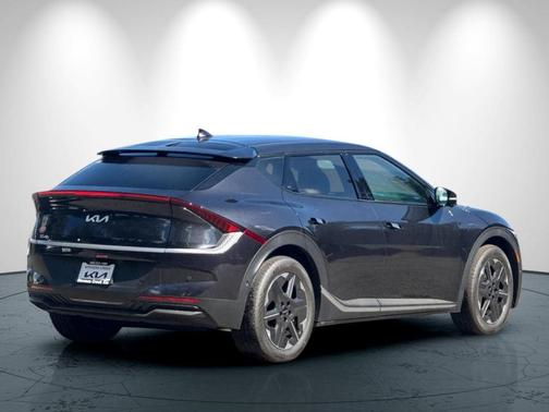 2025 Kia EV6 Light Long Range