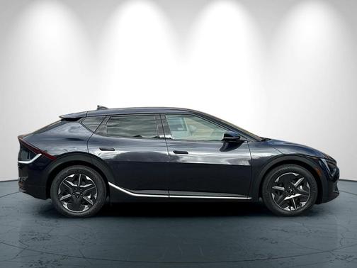 2025 Kia EV6 Light Long Range