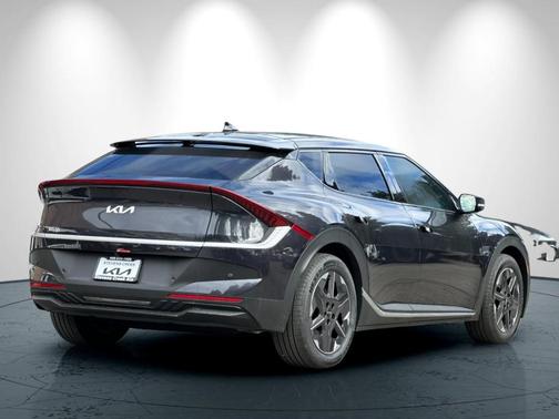2025 Kia EV6 Light Long Range