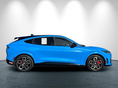 2022 Ford Mustang Mach-E GT