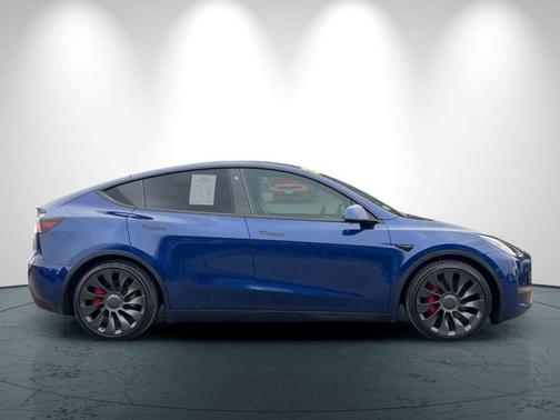 2023 Tesla Model Y Performance