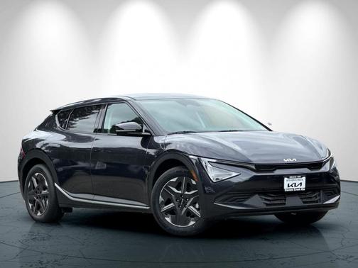 2025 Kia EV6 Light Long Range