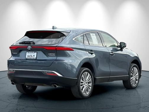 2021 Toyota Venza 