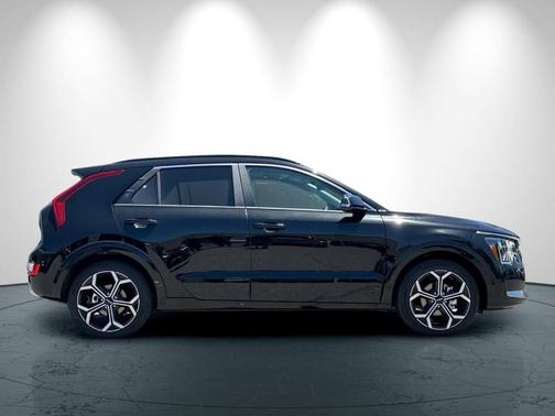2025 Kia Niro EX Touring