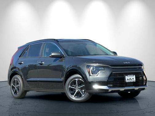 2025 Kia Niro SX