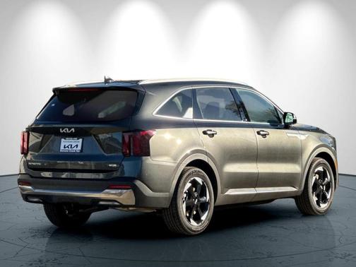 Gray 2026 Kia Sorento Hybrid EX