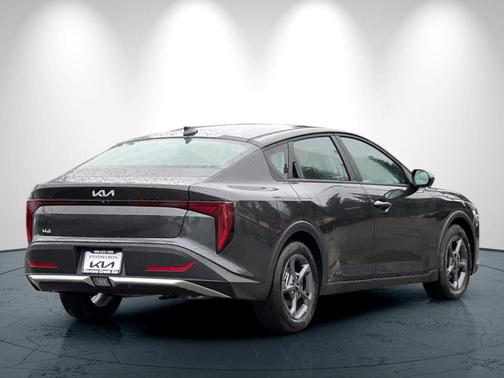 2026 Kia K4 