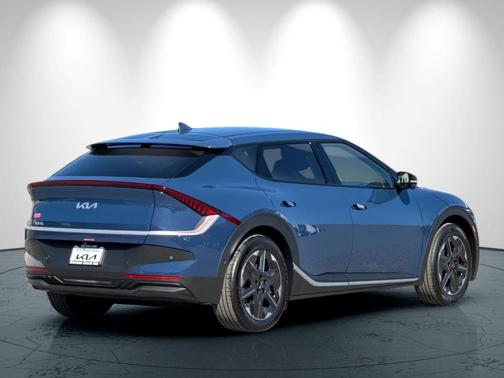 2025 Kia EV6 Light Long Range