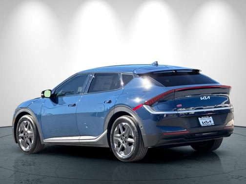 2025 Kia EV6 Light Long Range
